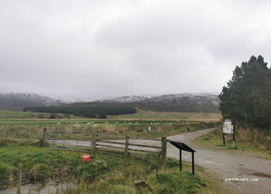 (AB37 9JS) Ballindalloch - Unnamed Road — foto