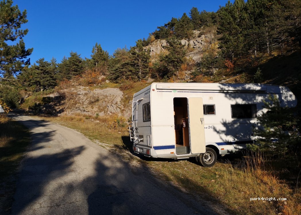 (38650) Gresse-en-Vercors - Unnamed Road — foto