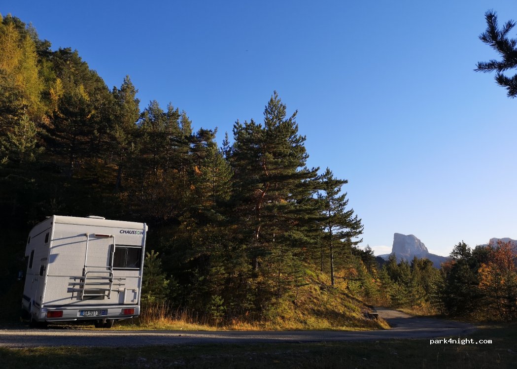(38650) Gresse-en-Vercors - Unnamed Road — foto 3