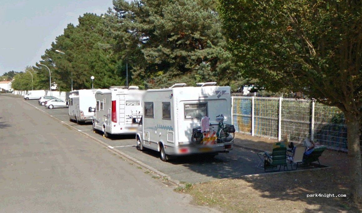 (44250) Saint-Brevin-les-Pins - 1 Avenue des Sports — foto