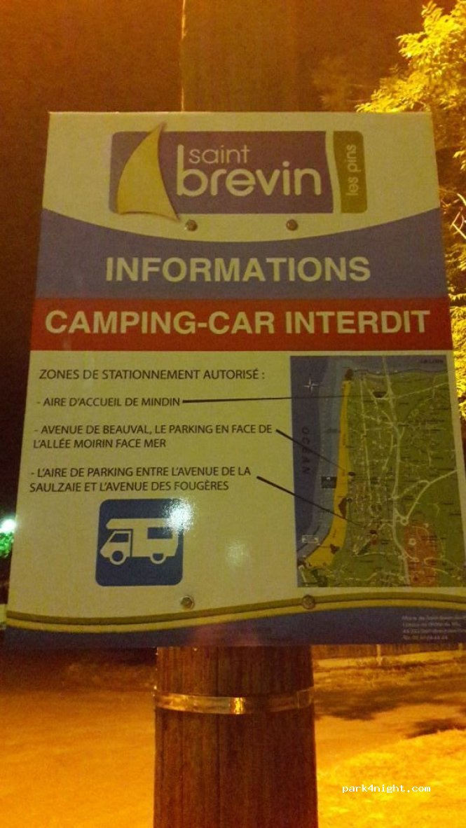 (44250) Saint-Brevin-les-Pins - 1 Avenue des Sports — foto 3