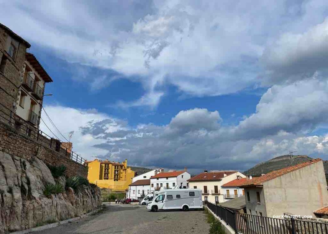 (44400) Mora de Rubielos - 36 Calle Doctor Gómez Ferrer — foto