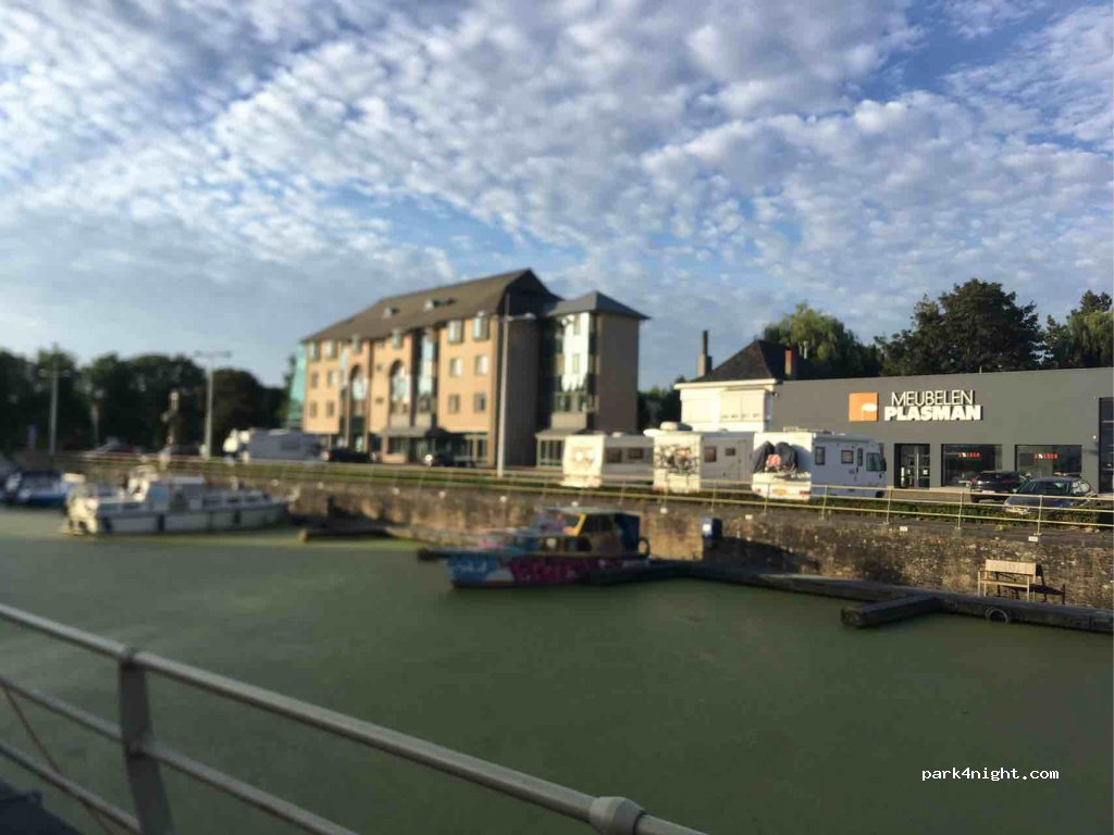 (8630) Veurne - 1-11 Kaaiplaats — foto 3