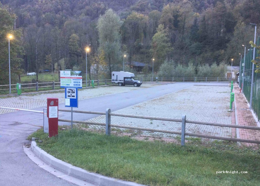 Area Sosta Camper - Alpe Devero — foto