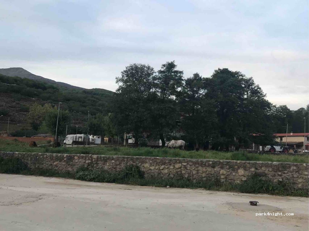 (10610) Cabezuela del Valle - N-110 — foto 2