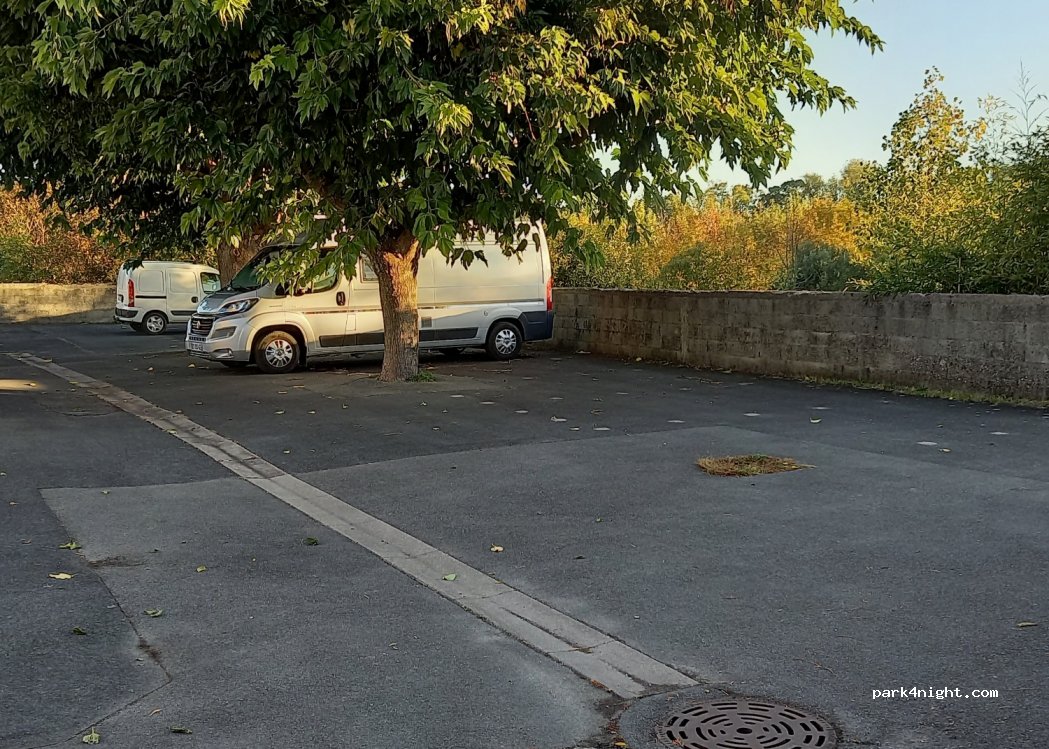 (17230) Charron - 41 Rue de la Rochelle — foto