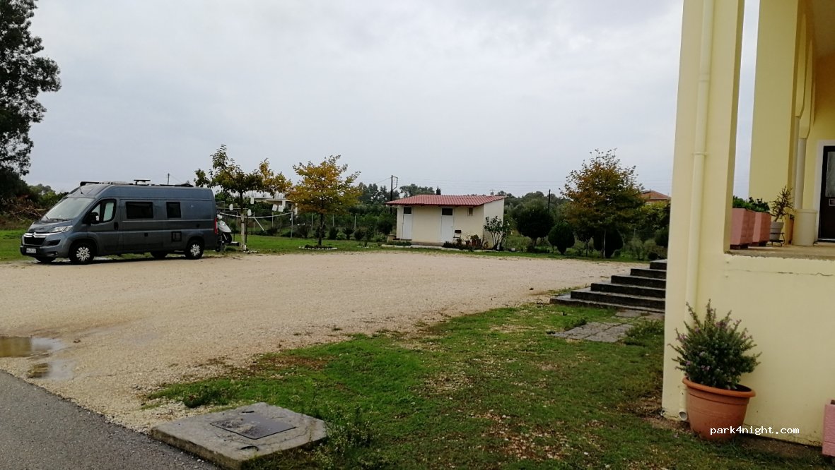 (481 00) Psathaki - Unnamed Road — foto
