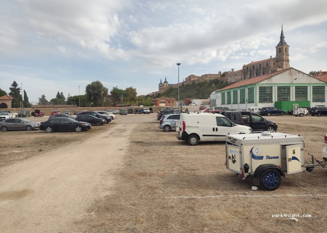 (09340) Lerma - 3 Paseo de los Mesones — foto