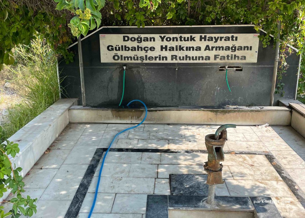 (35433) Urla - 10 Gülbahçe Caddesi — foto