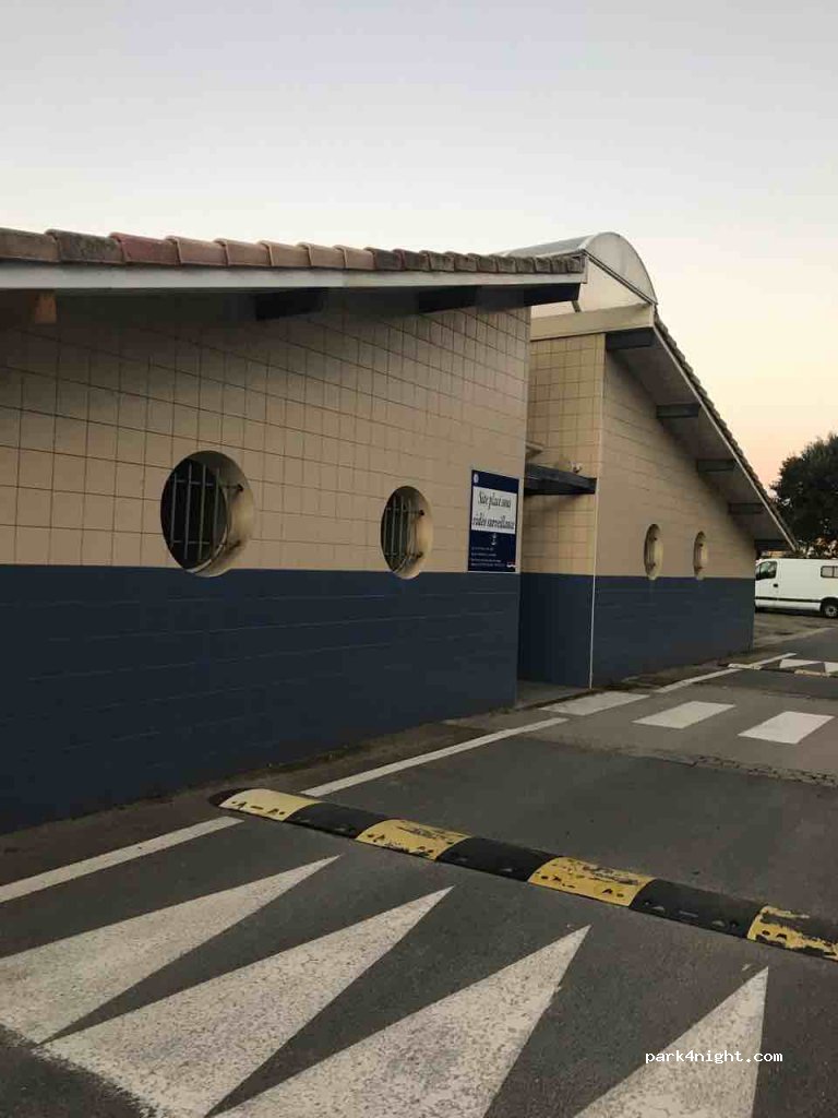 (40150) Capbreton - Quai du Bourret — foto 4