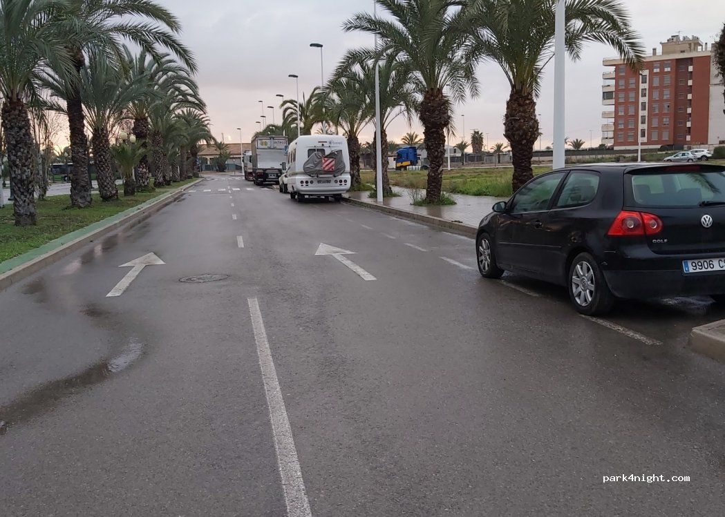 (03203) Elche - 2 Calle de le Corbusier — foto