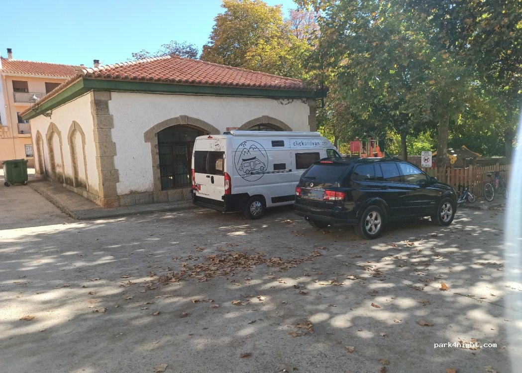 (44450) La Puebla de Valverde - 18 Calle Patín — foto