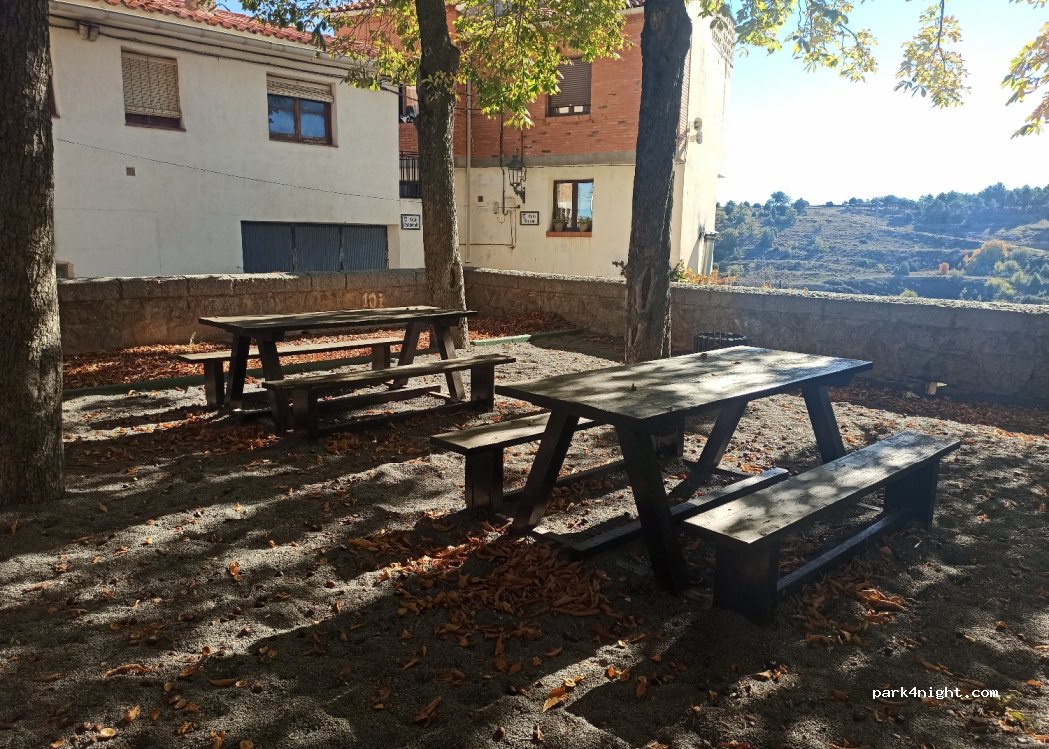(44450) La Puebla de Valverde - 18 Calle Patín — foto 3