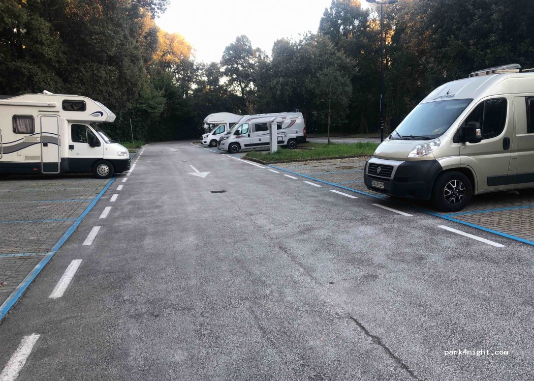 (55041) Lido di Camaiore - Via Dante Alighieri — foto 3
