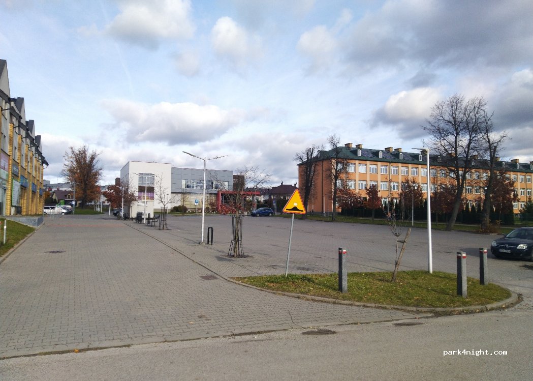 (18-300) Zambrów - 10 Józefa Piłsudskiego — foto
