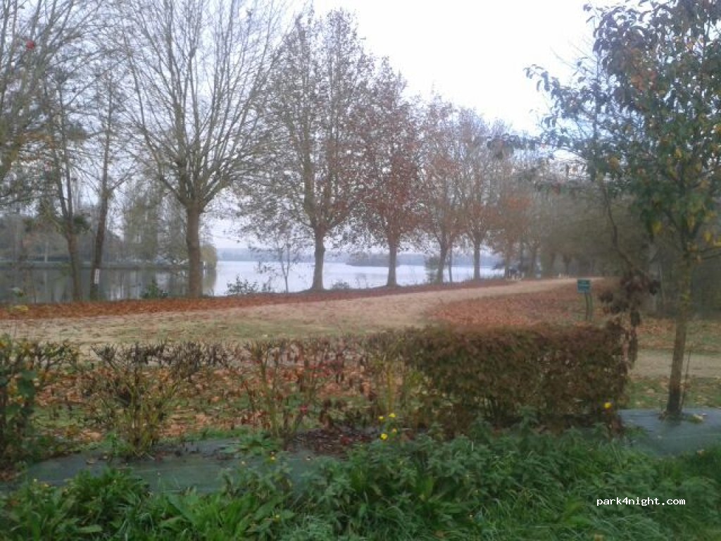 (28500) Écluzelles - 69 Les Mallassis — foto