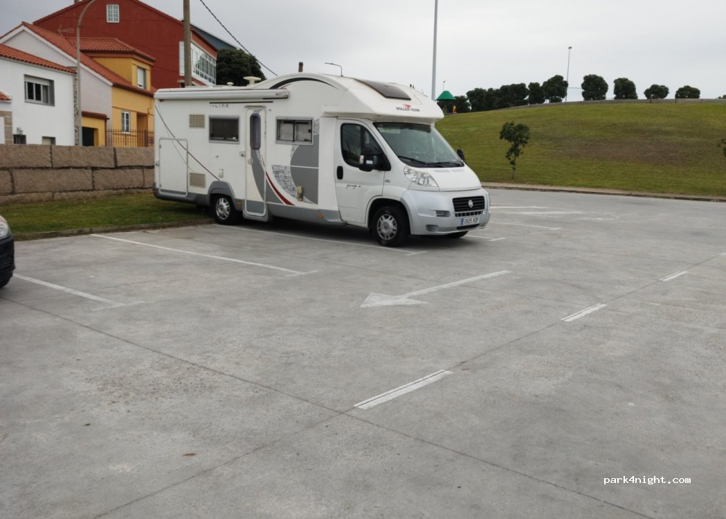 (15969) Ribeira - 182 Estrada Xeral — foto 2