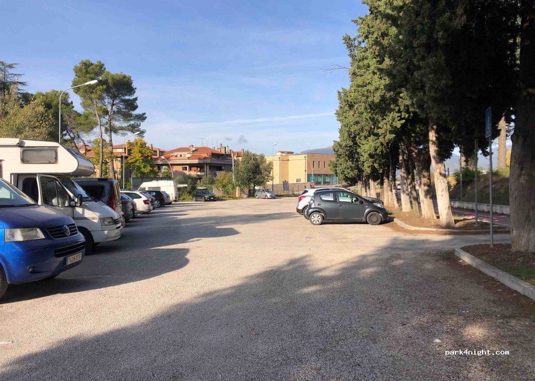 (06049) Spoleto - 5 Via delle Lettere — foto 3