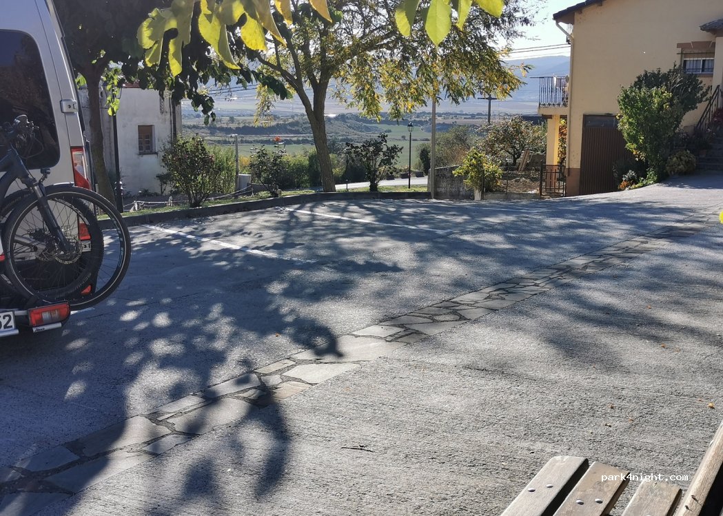 (22770) Berdún - 3 Plaza Mercadal — foto 4