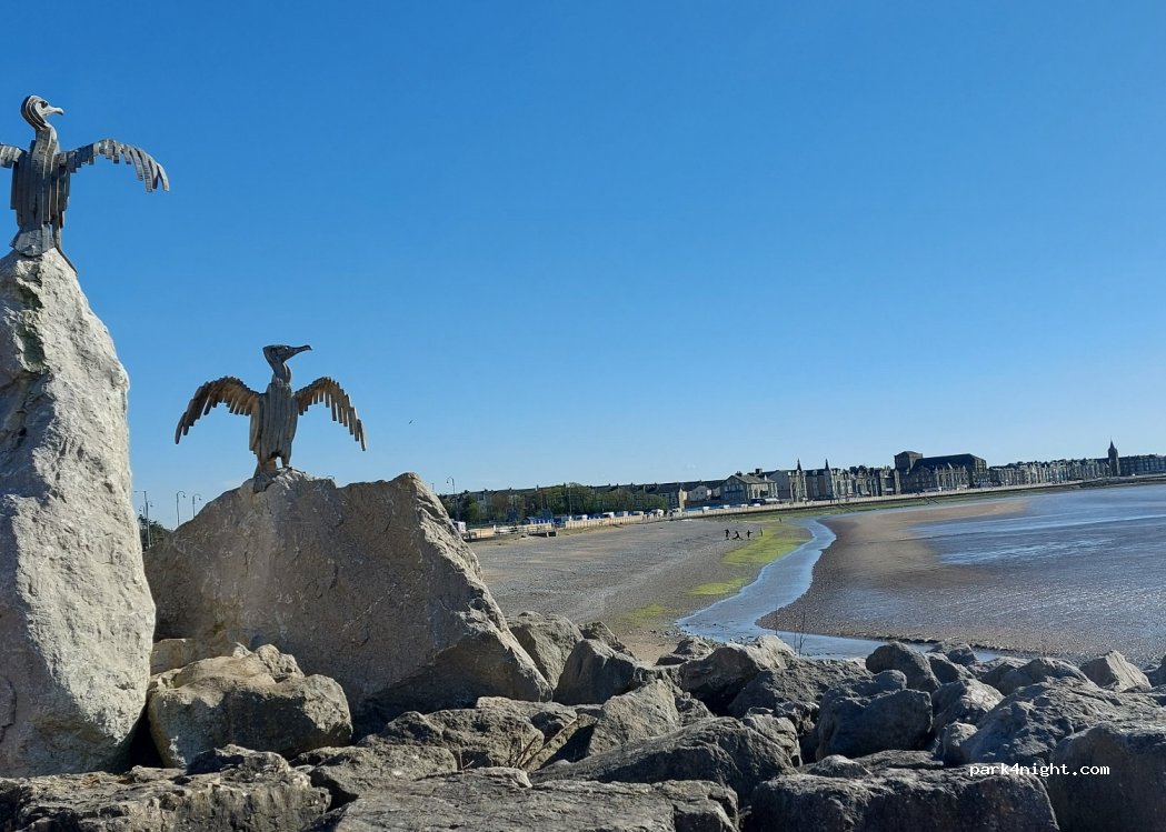 (LA4 4DQ)  - 100 Marine Road West — foto 4