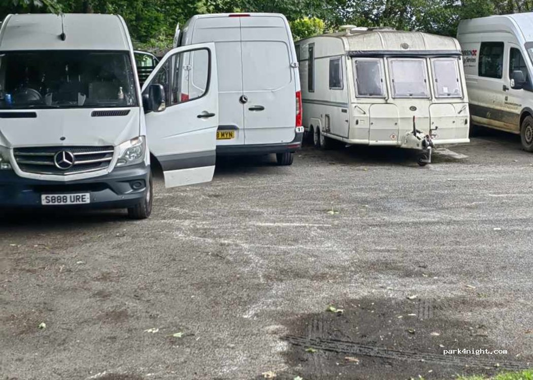 Llandrillo Village Car Park — foto 3