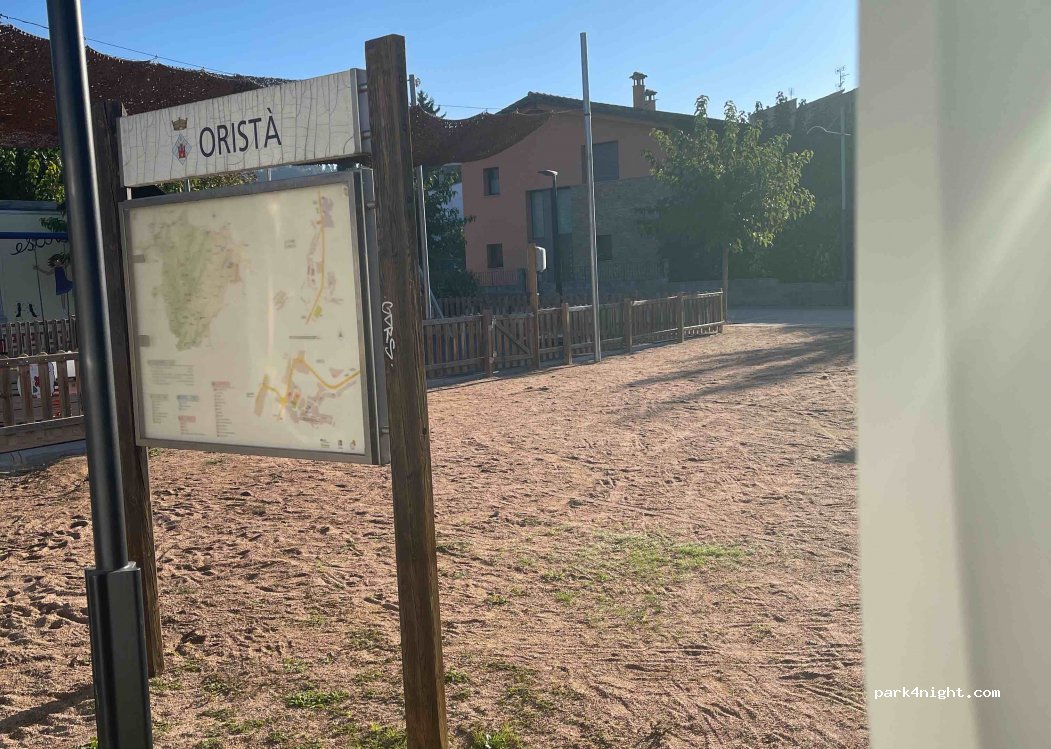 (08518) Oristà - 9 Carrer Roqueta — foto
