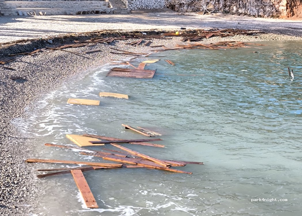 (QX9R+GC9) Ksamil - Unnamed Road — foto 4