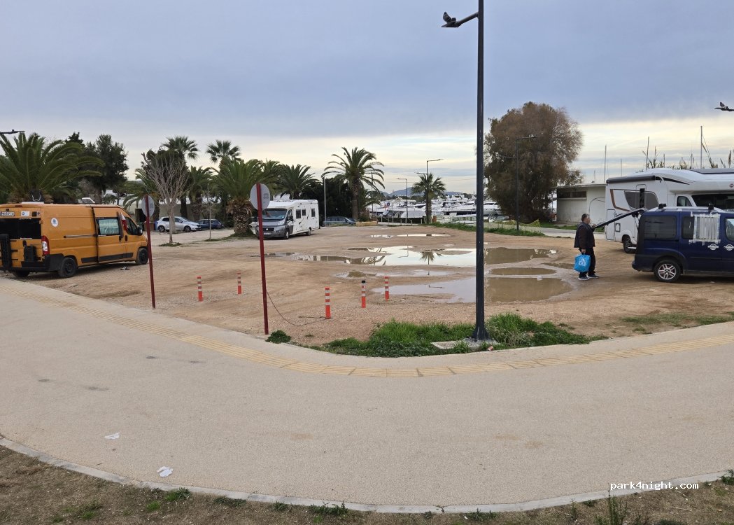 (166 75) Glifada - 8 Diadochou Pavlou — foto 4