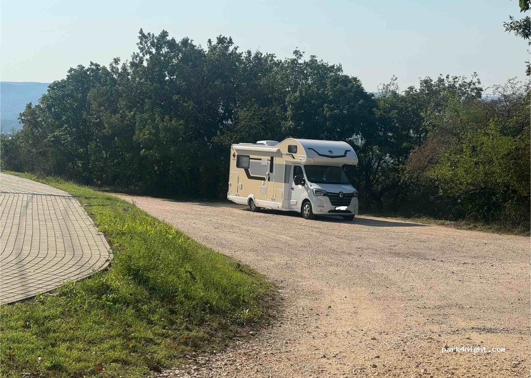 (2800) Tatabánya - 41 Panoráma utca — foto 4