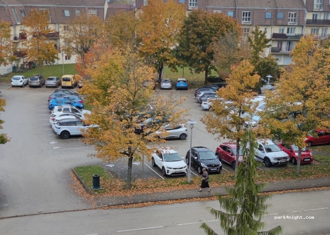 (25300) Pontarlier - 4 Place Georges Clemenceau — foto