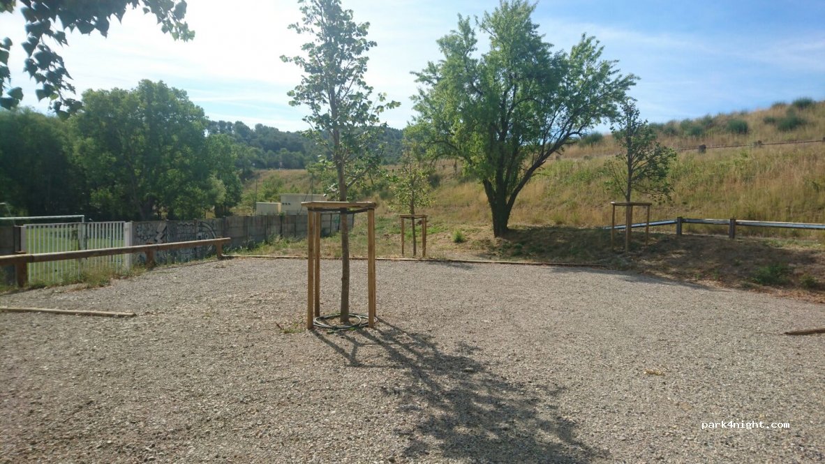(13610) Le Puy-Sainte-Réparade - 92 Avenue du Stade — foto 2