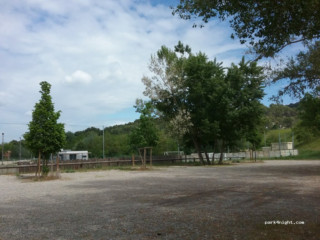 (13610) Le Puy-Sainte-Réparade - 92 Avenue du Stade — foto 3