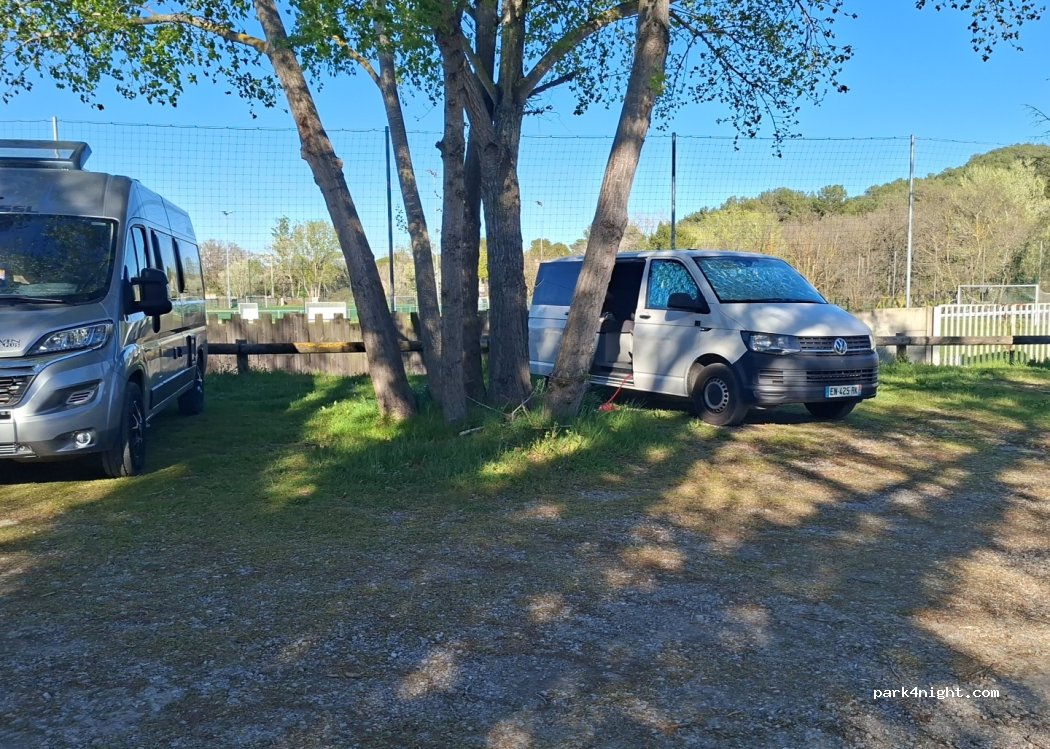 (13610) Le Puy-Sainte-Réparade - 92 Avenue du Stade — foto 5