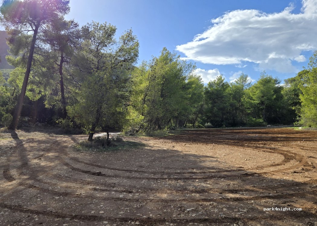 (203 00) Perachora - Unnamed Road — foto 4
