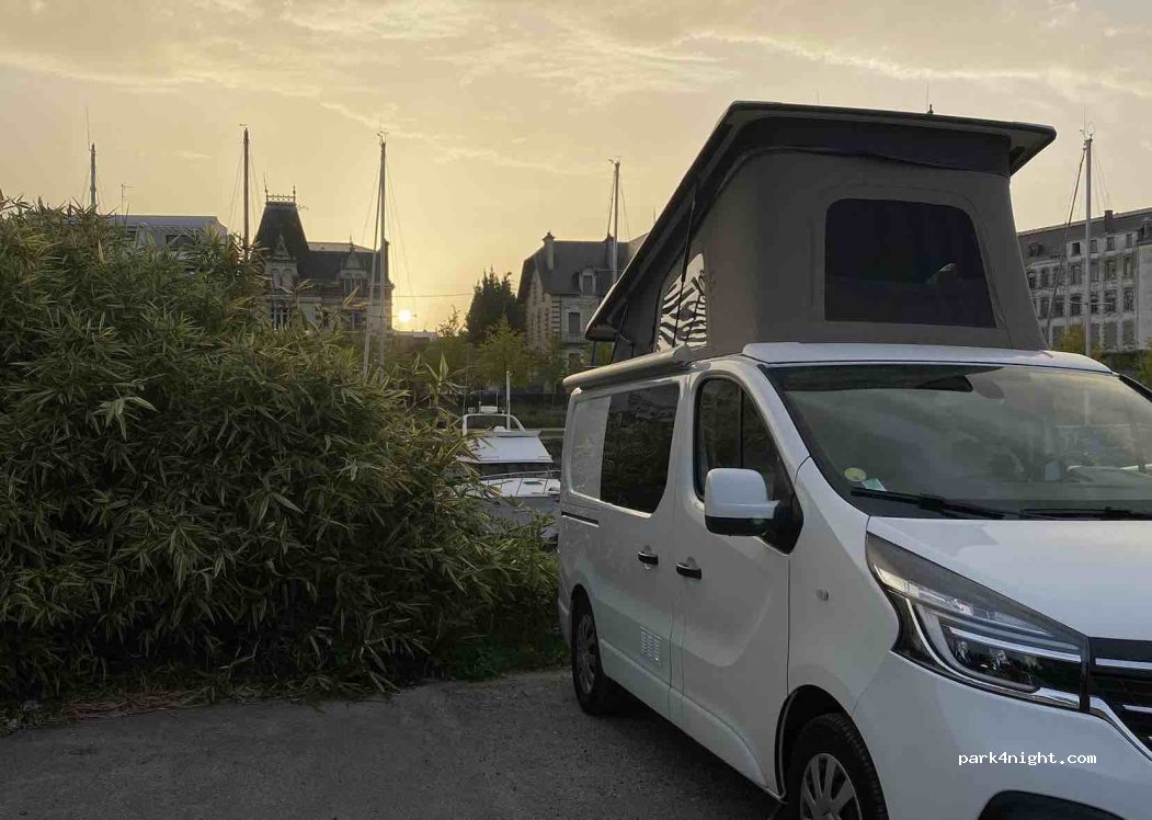 (56000) Vannes - 30 Rue du Commerce — foto 3