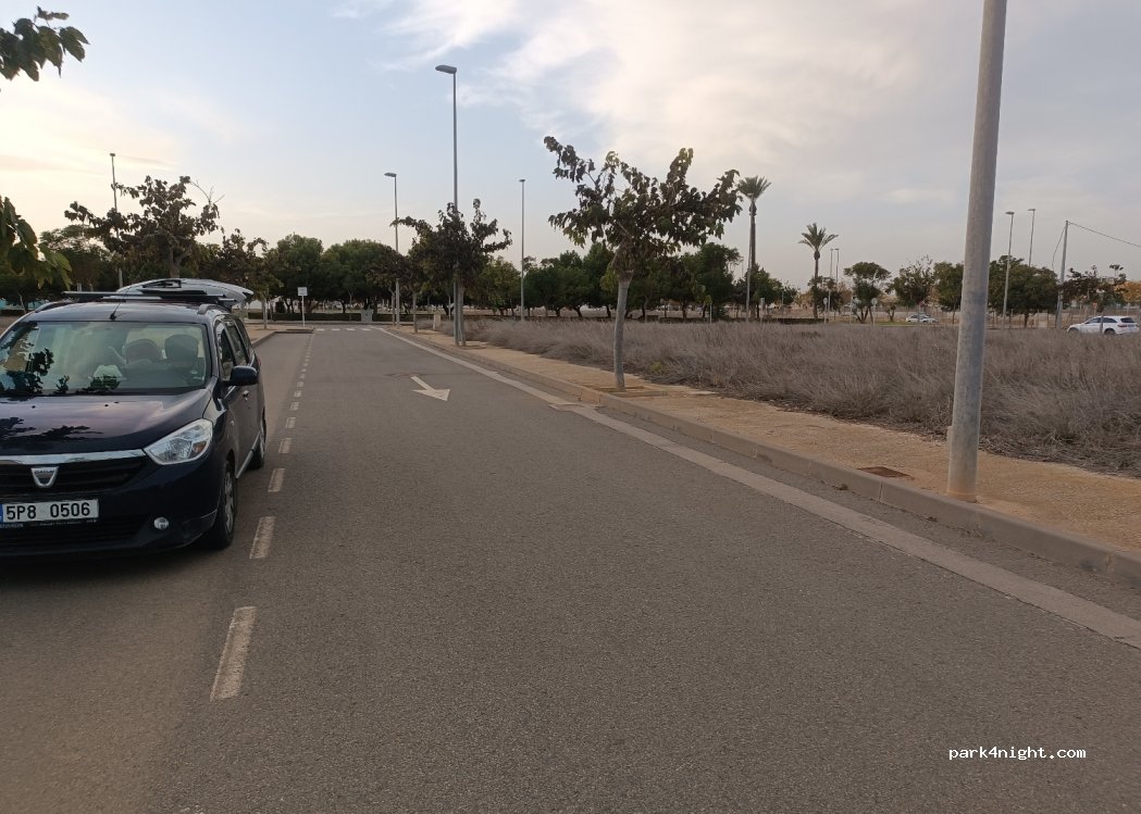 (03190) Pilar de la Horadada - Calle Alfaz del Pi — foto 2