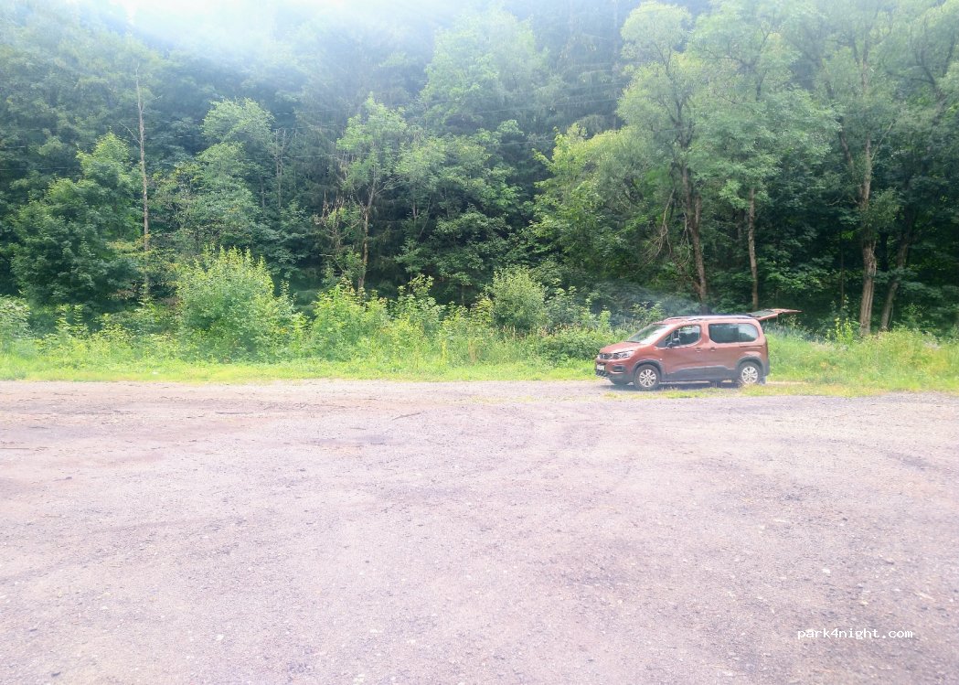 (543 02) Vrchlabí - Za řekou — foto