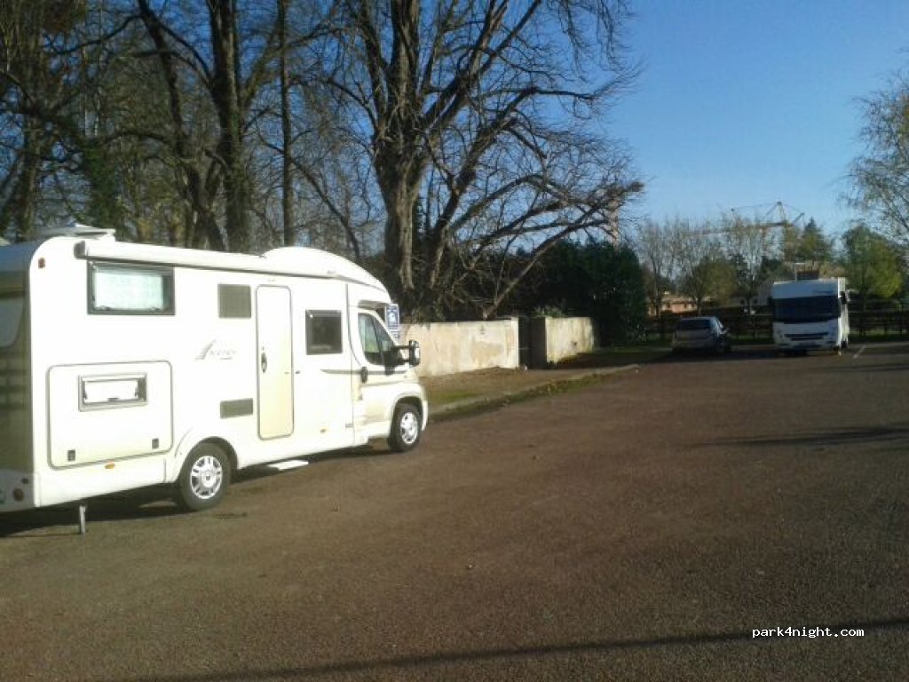 (78490) Montfort-l'Amaury - 6 Rue du Palais — foto