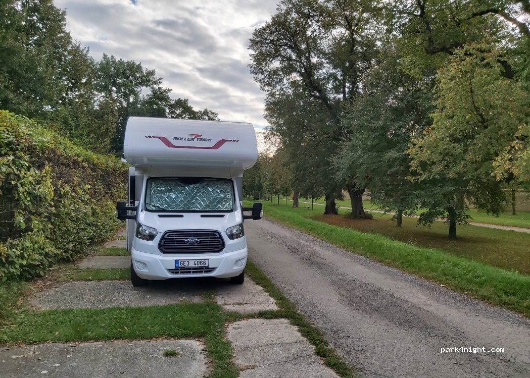 (684 01) Slavkov u Brna - 1020 Na Golfovém hřišti — foto