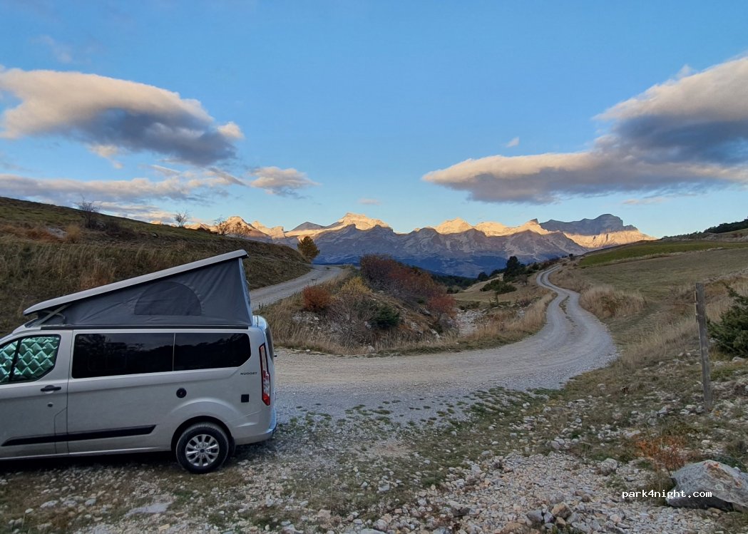 (05250) Le Dévoluy - Unnamed Road — foto