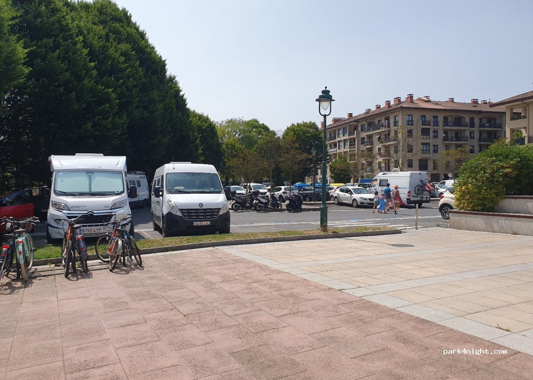 (20800) Zarautz - 6 Iturribidea Kalea — foto 3