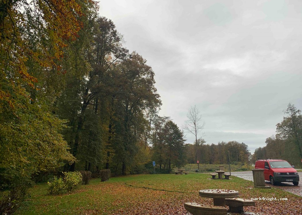 (02170) Le Nouvion-en-Thiérache - 8 Rond-Point de Guise — foto