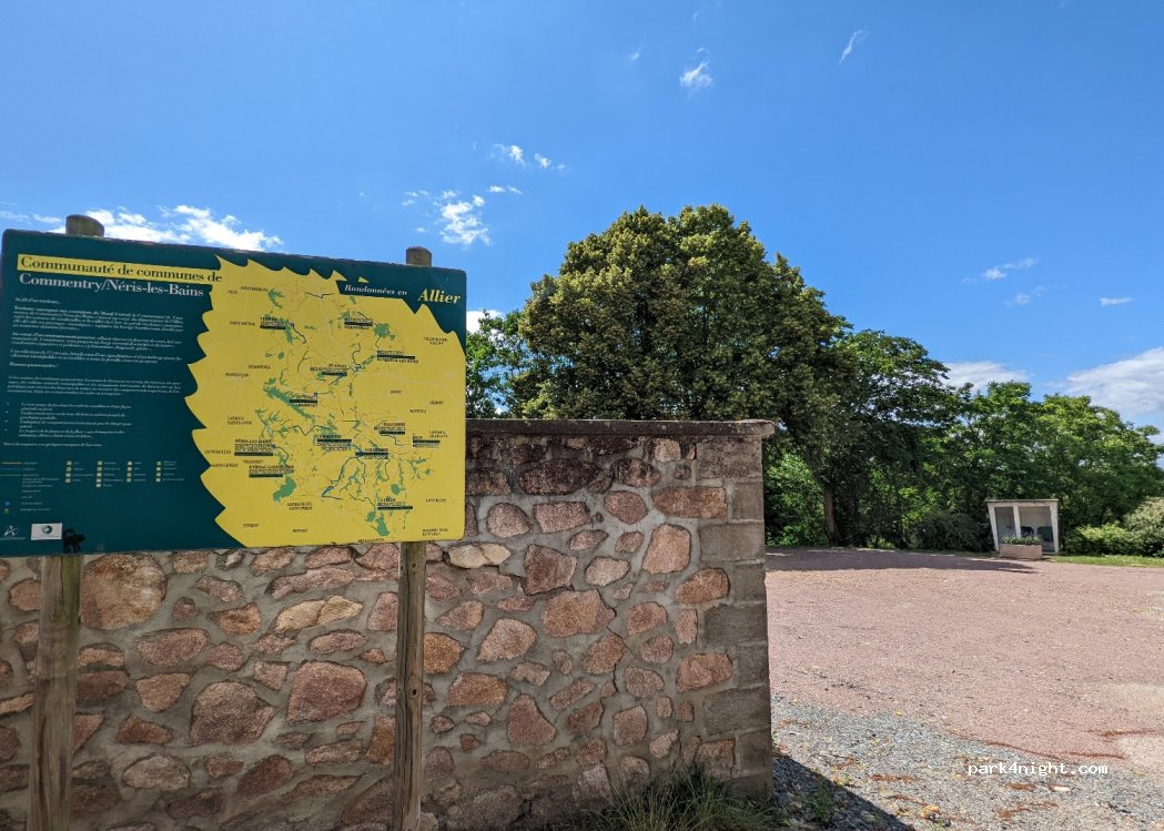(03170) Bizeneuille - 8 Lotissement des Acacias — foto 2