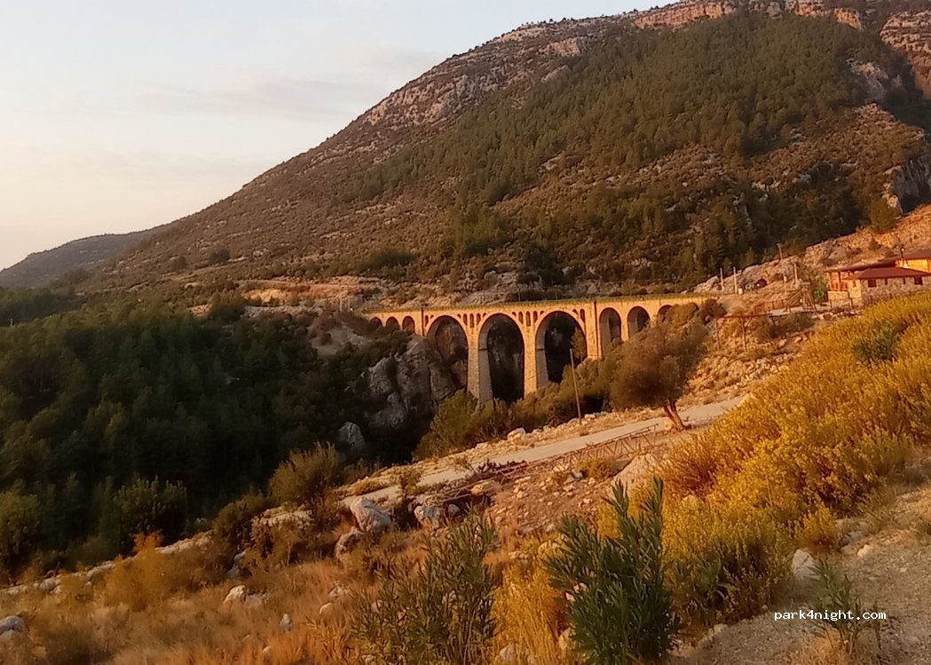 (01770) Karaisali - Kıralan Köyü Yolu — foto