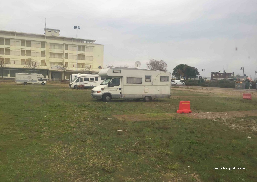 (47042) Cesenatico - 166 Viale Giosuè Carducci — foto