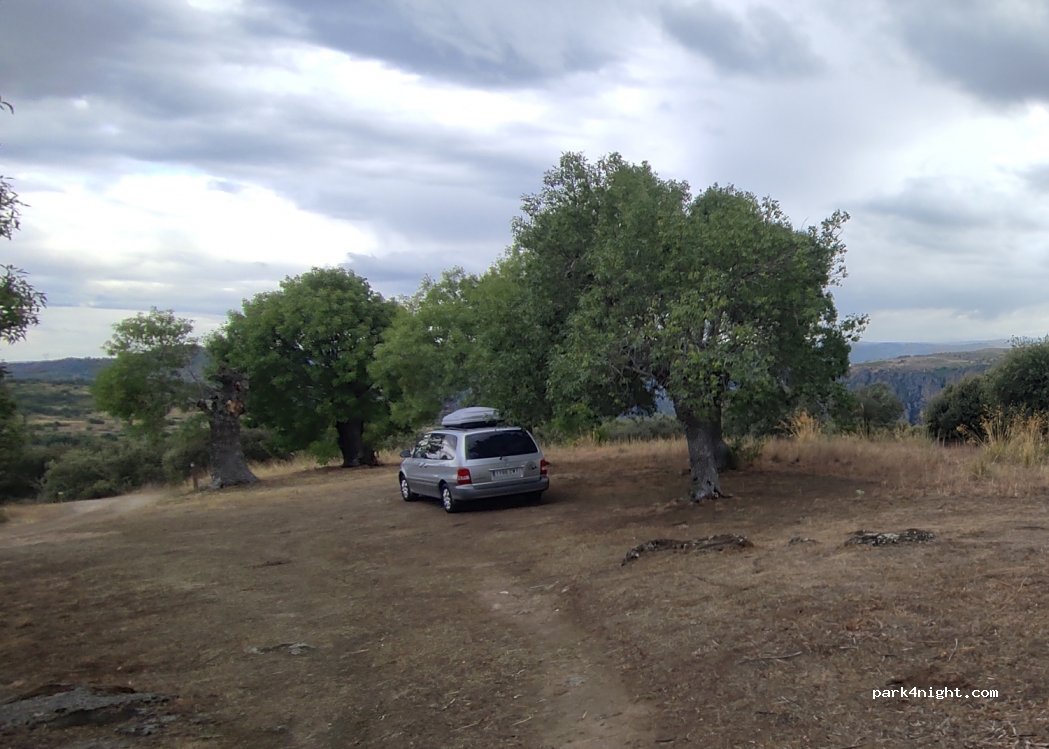 (37175) Pereña de la Ribera - Road to chapel — foto 3