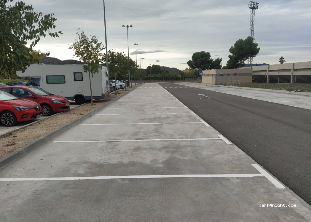 (03600) Elda - 72 Avenida Camilo Jose Cela — foto 2