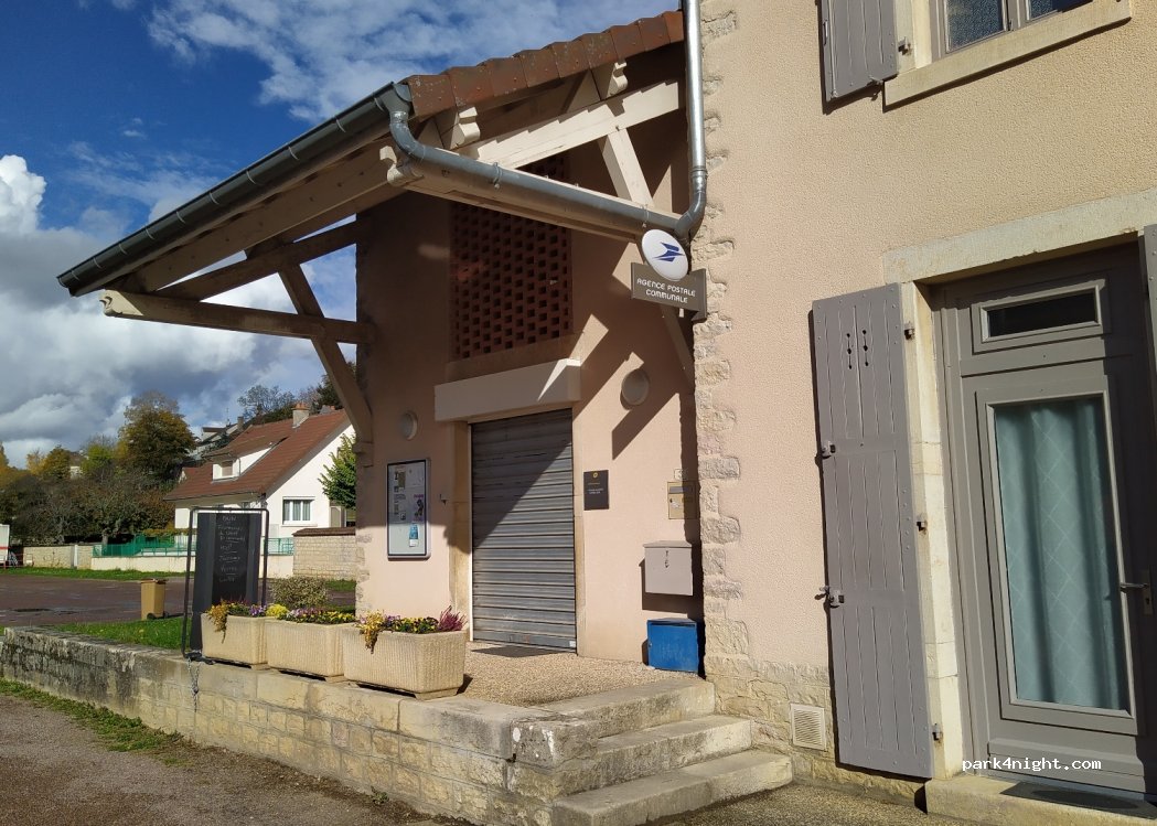(21420) Pernand-Vergelesses - 8 Route des Vergelesses — foto 2
