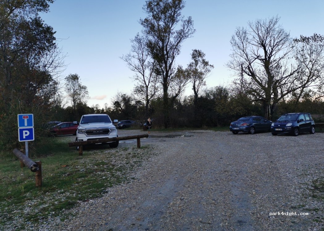 Parking du Plançon — foto 2