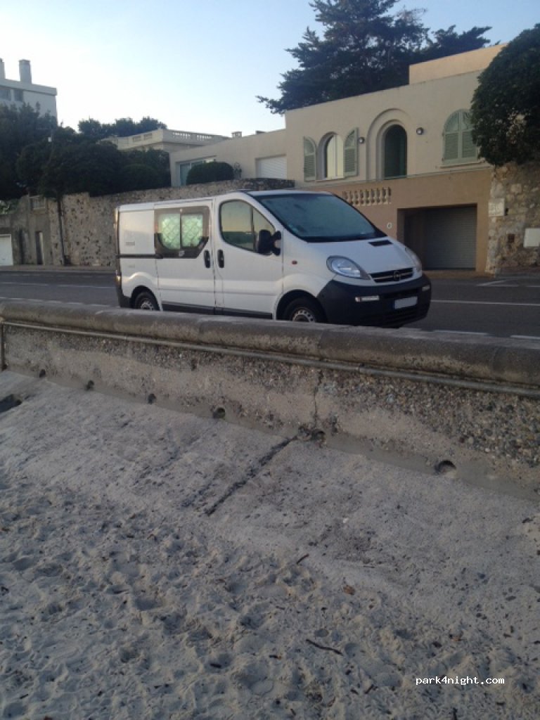 (06160) Antibes - 28-30 Boulevard James Wyllie — foto